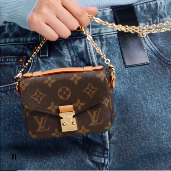 Louis Vuitton Micro Métis bag - Picture 6 of 16